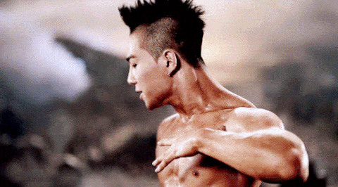 Ear, Hairstyle, Forehead, Shoulder, Eyebrow, Style, Jaw, Chest, Muscle, Mohawk hairstyle, 