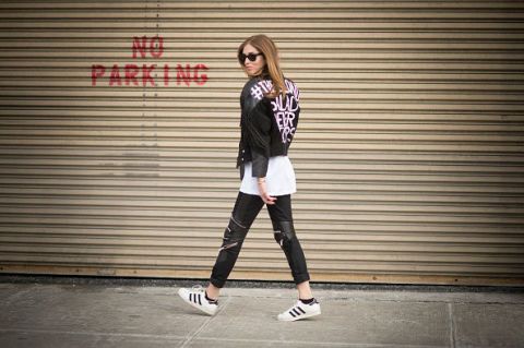 Footwear, Sleeve, Shoe, Standing, Outerwear, Style, Street fashion, Knee, Fashion, Sunglasses, 