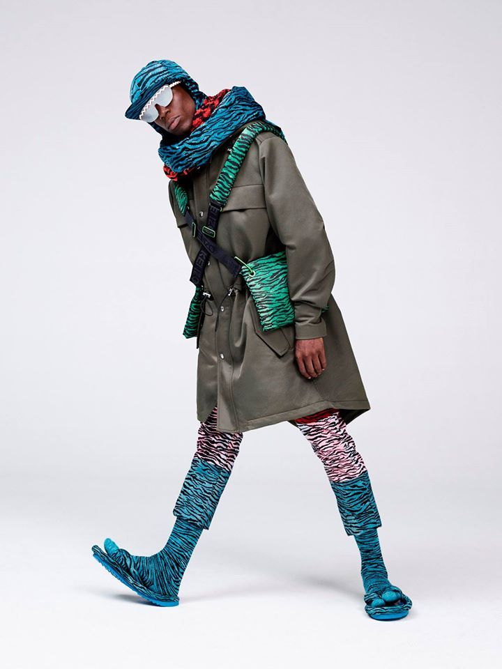 Blue, Coat, Textile, Outerwear, Standing, Winter, Teal, Knee, Turquoise, Electric blue, 