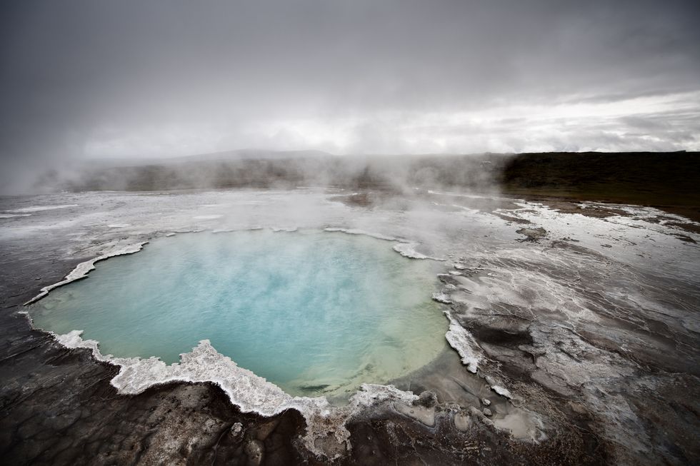 Body of water, Fluid, Nature, Liquid, Water resources, Natural landscape, Atmospheric phenomenon, Aqua, Turquoise, Photography, 