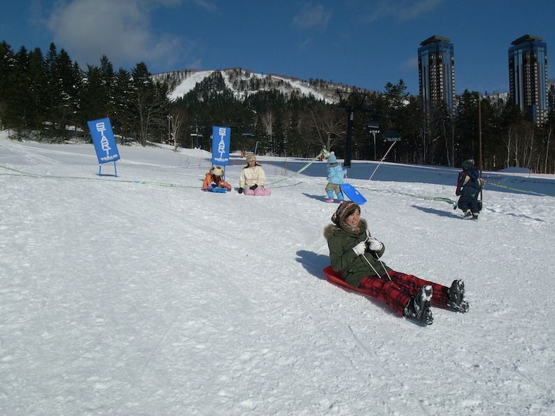Winter, Fun, Recreation, Winter sport, Slope, Snow, Outdoor recreation, Leisure, Sled, Sports, 