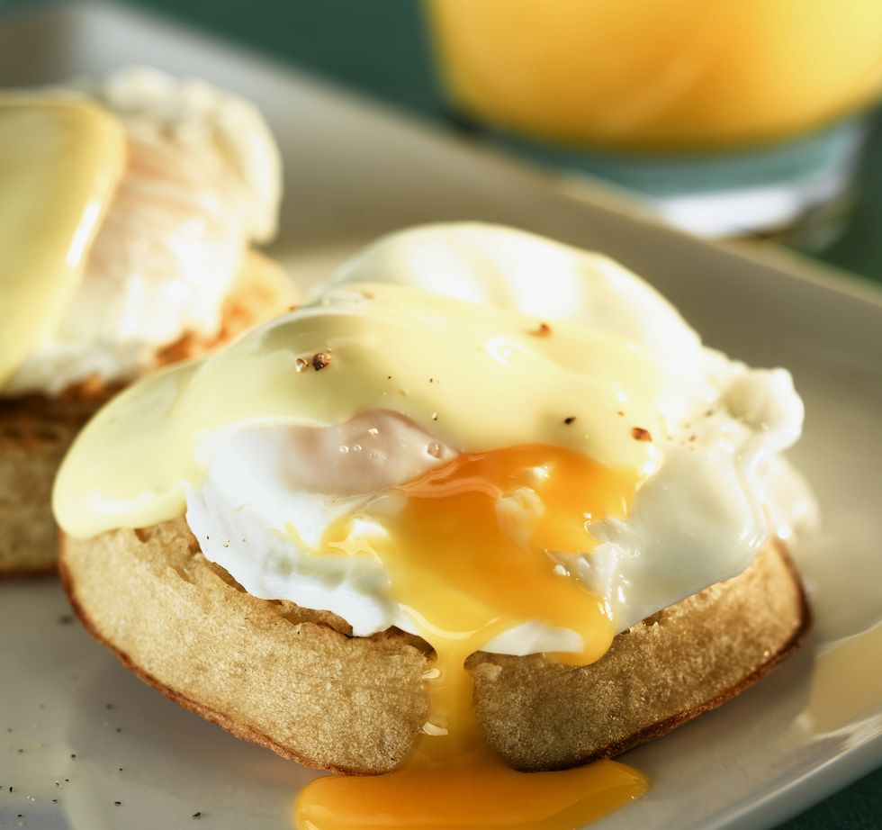 Dish, Food, Cuisine, Breakfast, Eggs benedict, Ingredient, Meal, Poached egg, Egg yolk, Creamed eggs on toast, 