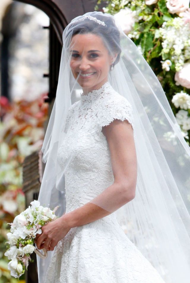 Bride, Veil, Wedding dress, Bridal veil, Bridal accessory, Photograph, Dress, Gown, White, Bridal clothing, 