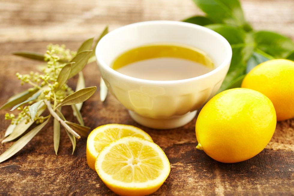 Ingredient, Citrus, Food, Lemon, Serveware, Fruit, Meyer lemon, Lemon peel, Citric acid, Produce, 