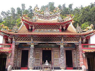 Chinese architecture, Temple, Place of worship, Architecture, Shrine, Japanese architecture, Building, Historic site, Temple, Shinto shrine, 