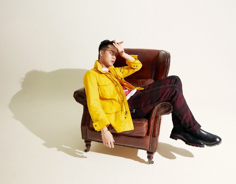 Sitting, Yellow, Joint, Furniture, Fun, Leg, Photography, Outerwear, Stock photography, Comfort, 