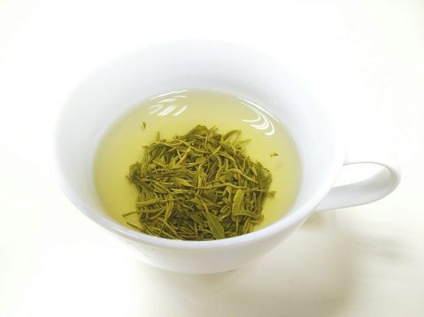 <p>蘋果醋及綠茶是能為身體提供高鹼性的食物。<br></p>