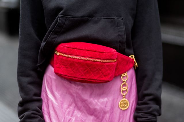 Red, Magenta, Pink, Street fashion, Maroon, Bag, Fashion, Shoulder, Joint, Coin purse, 