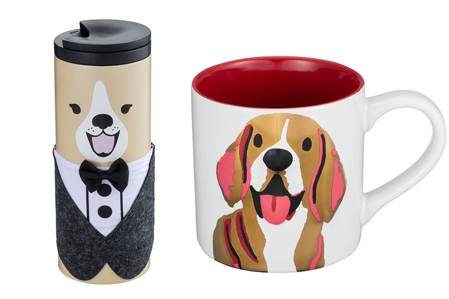 <p>其中的「狗年馬克杯」更是每年顧客持續收藏的生肖系列指標商品，商品設計上沿用喜氣的紅色搭配財源滾滾來了招財黃色。</p>