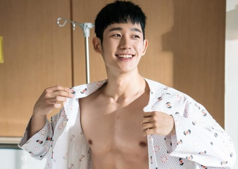 Barechested, Shoulder, Skin, Chest, Muscle, Chin, Neck, Jaw, Trunk, Black hair, 
