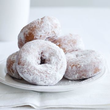 powdered sugar donuts
