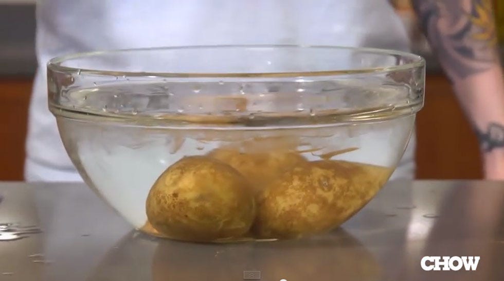 Fluid, Yellow, Root vegetable, Glass, White, Food, Liquid, Ingredient, Produce, Drinkware, 