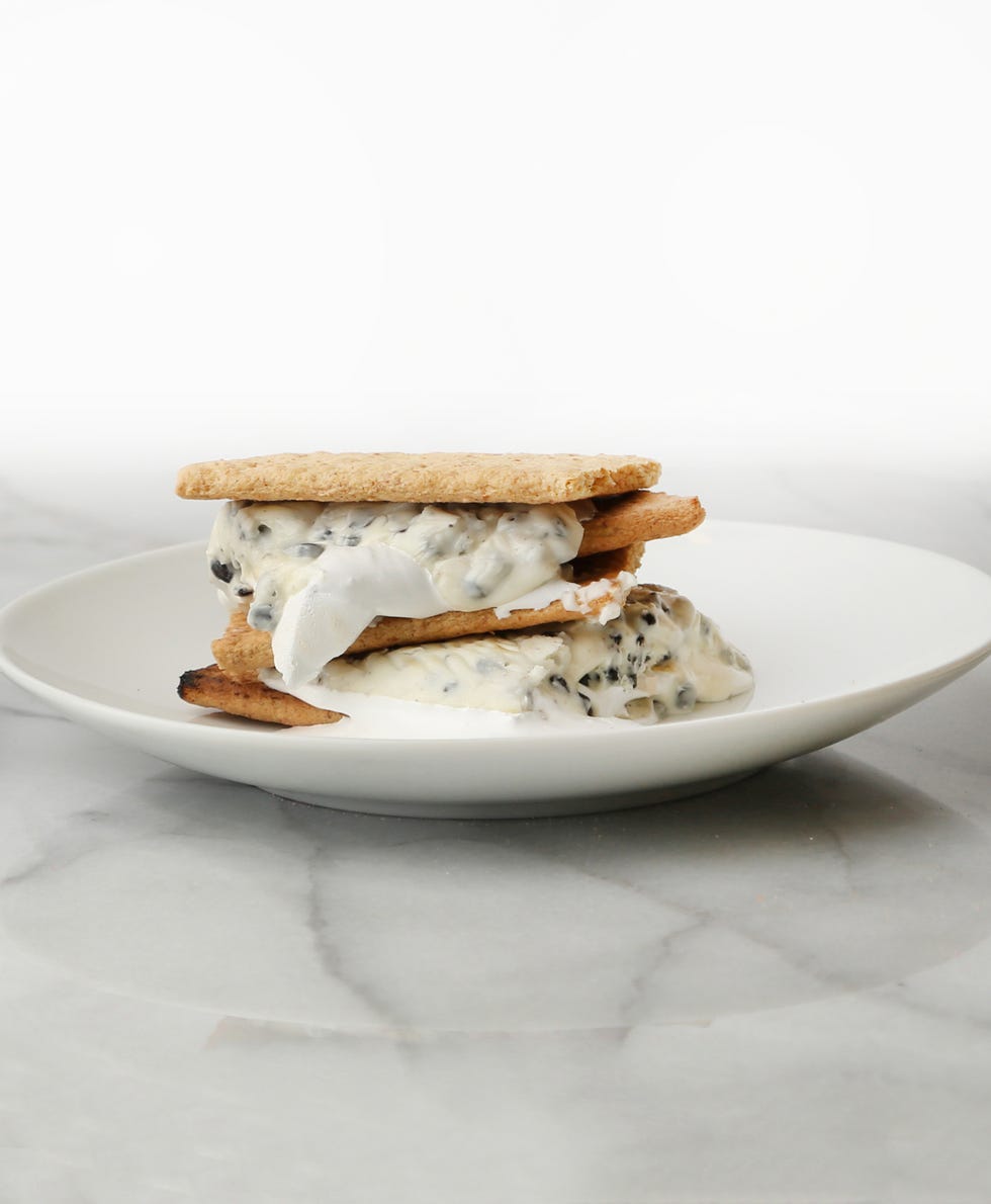 cookies and creme bunny smores