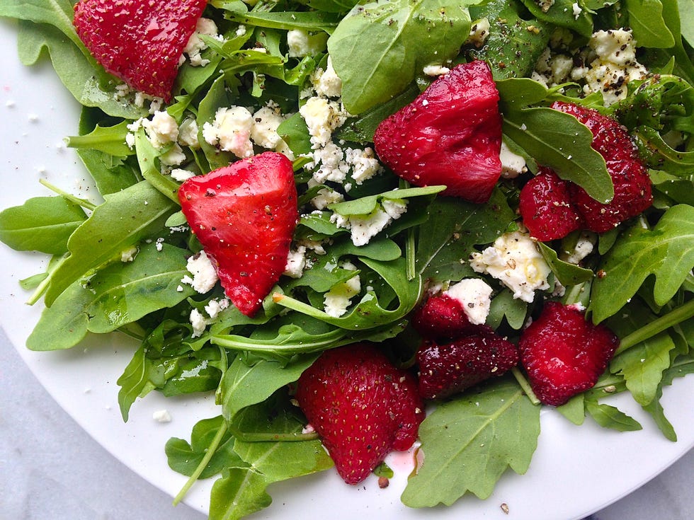 Roasted Strawberry Arugula Salad