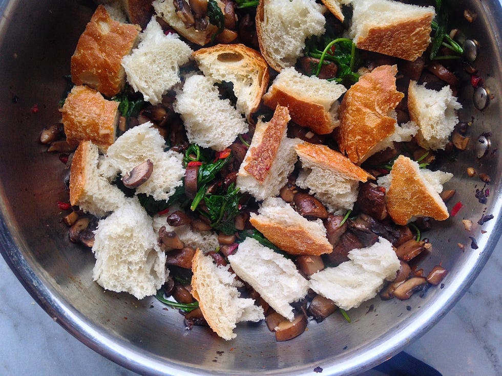 Skillet cheesy bread torn bread