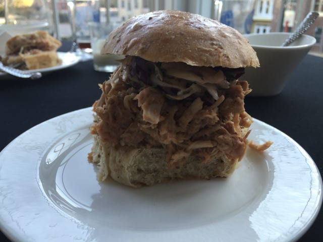 bbq sandwich