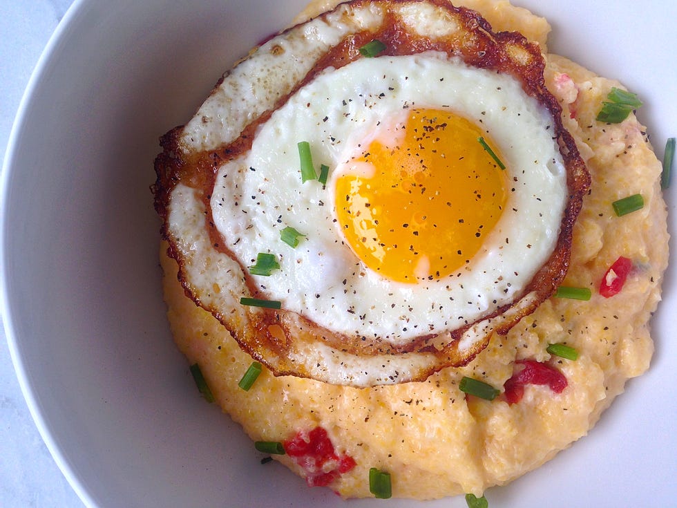Pimiento Cheese Grits with Fried Egg