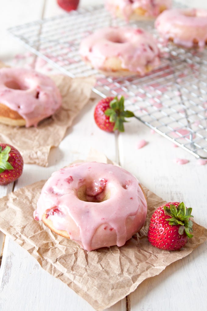 Food, Sweetness, Cuisine, Dessert, Pink, Strawberries, Ingredient, Doughnut, Confectionery, Finger food, Food, Sweetness, Cuisine, Dessert, Pink, Strawberries, Ingredient, Doughnut, Confectionery, Finger food,