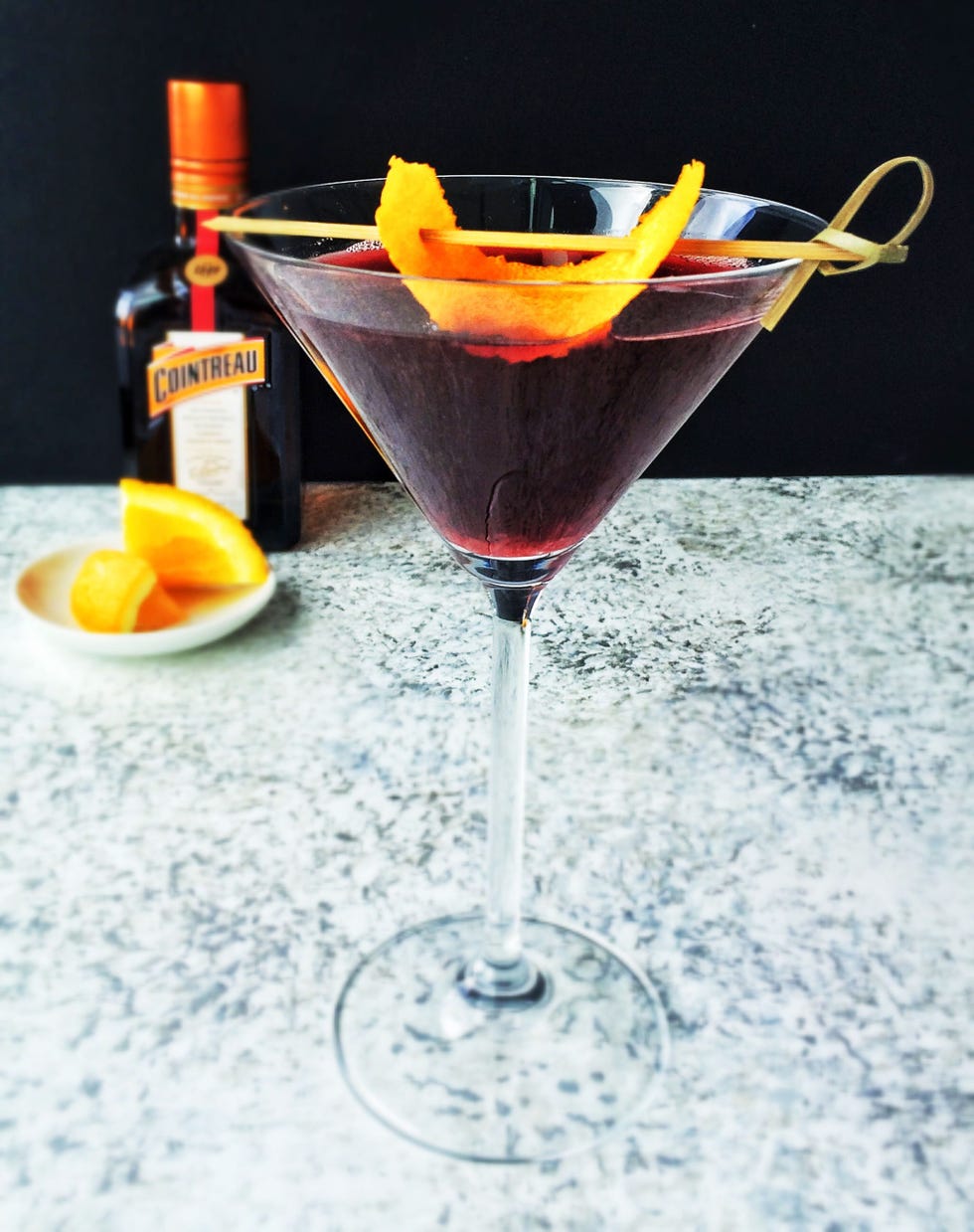 Liquid, Fluid, Drinkware, Drink, Alcoholic beverage, Glass, Martini glass, Alcohol, Stemware, Classic cocktail, 