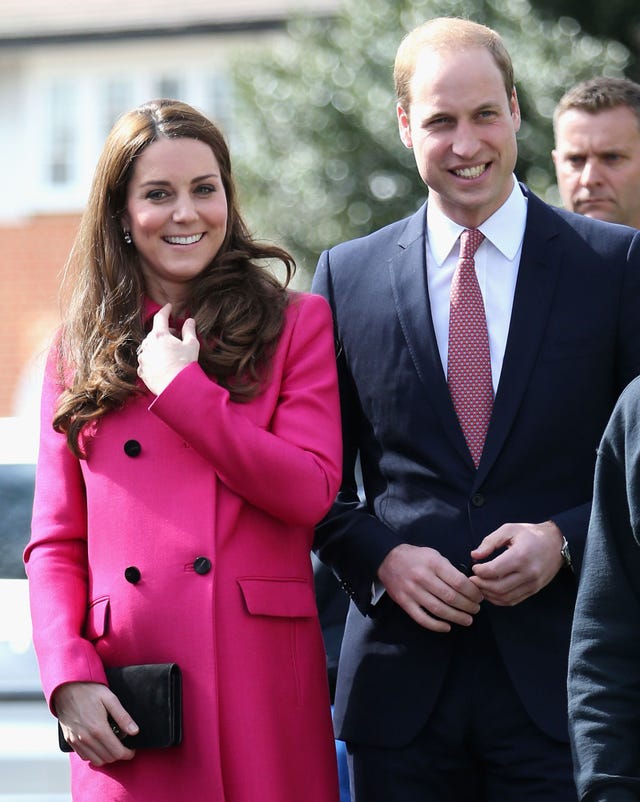 Clothing, Face, Coat, Smile, Collar, Dress shirt, Shirt, Outerwear, Happy, Overcoat, 
