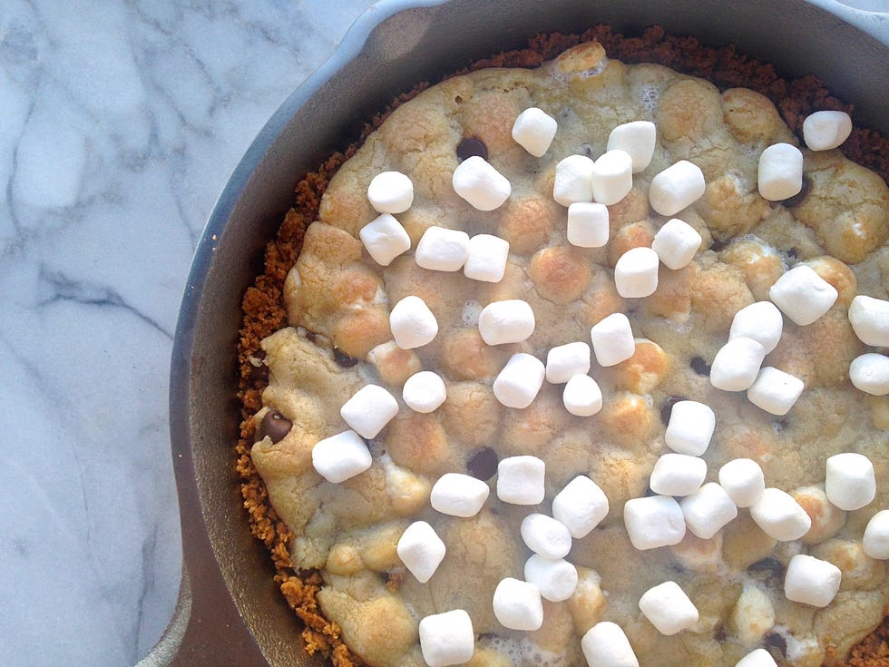 Baked cookie more marshmallows