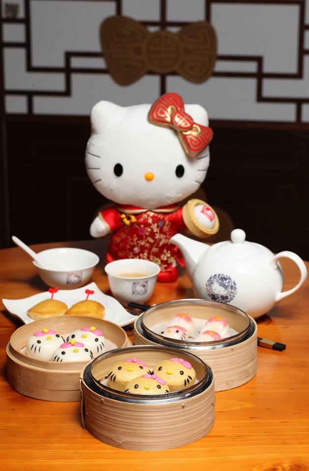 Serveware, Dishware, Porcelain, Drinkware, Tableware, Ceramic, Bowl, Felidae, Mixing bowl, Cup, 