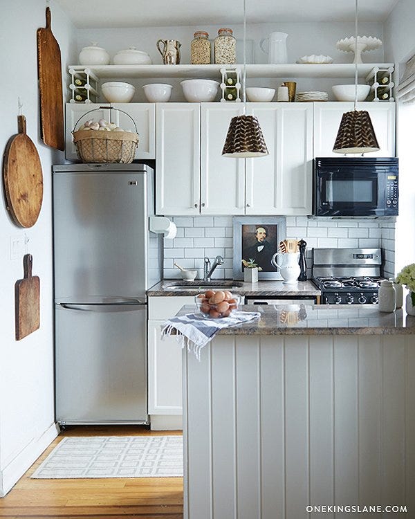 Kitchen, Major appliance, Light fixture, Grey, Kitchen appliance, Interior design, Kitchen appliance accessory, Home accessories, Home appliance, Silver, 