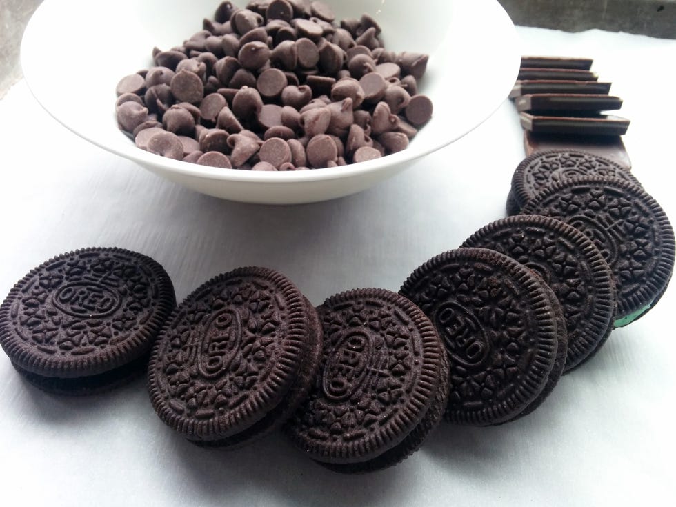 Delish - No-Bake Oreo Truffles - Mint Ingredients