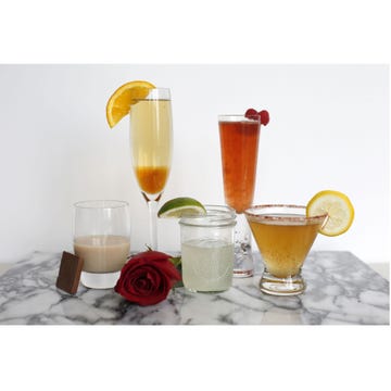 Drink, Drinkware, Serveware, Liquid, Alcoholic beverage, Tableware, Ingredient, Classic cocktail, Barware, Juice, 