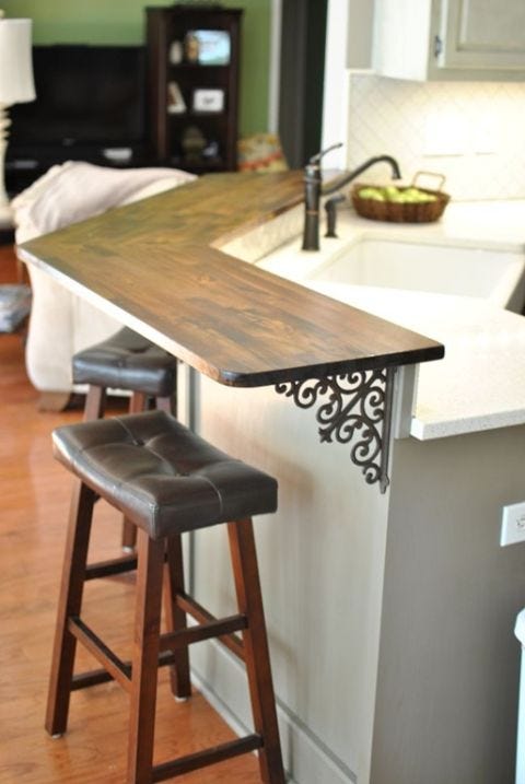 Wood, Room, Property, Kitchen sink, Plumbing fixture, Hardwood, Wood stain, Tap, Countertop, Sink, 
