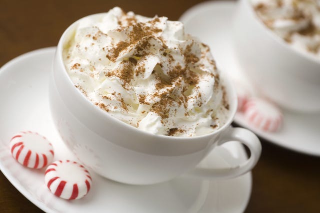 Serveware, Coffee cup, Drinkware, Dishware, Cup, Food, Tableware, Porcelain, Cuisine, Ceramic, 