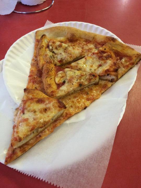 Food, Cuisine, Dishware, Serveware, Plate, Dish, Ingredient, Tableware, Pizza, Recipe, 