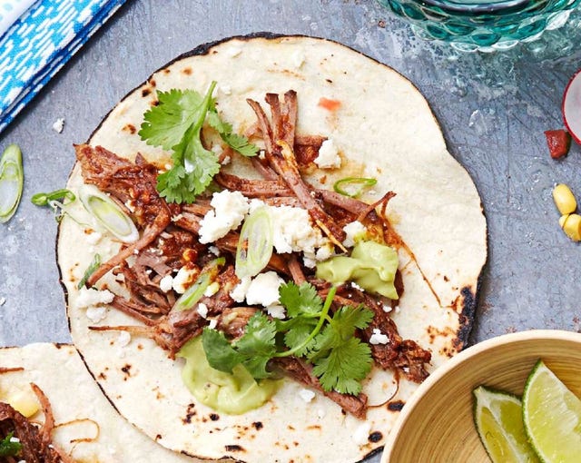 Dish, Food, Cuisine, Korean taco, Gringas, Chilorio, Taco, Ingredient, Pulled pork, Barbacoa, 