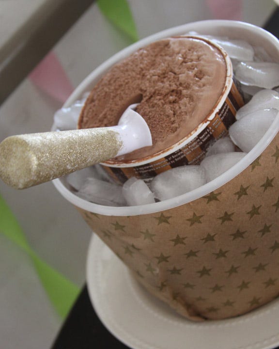 Brown, Drinkware, Beige, Peach, Serveware, Coffee, Lid, Cup, Single-origin coffee, Non-alcoholic beverage, 