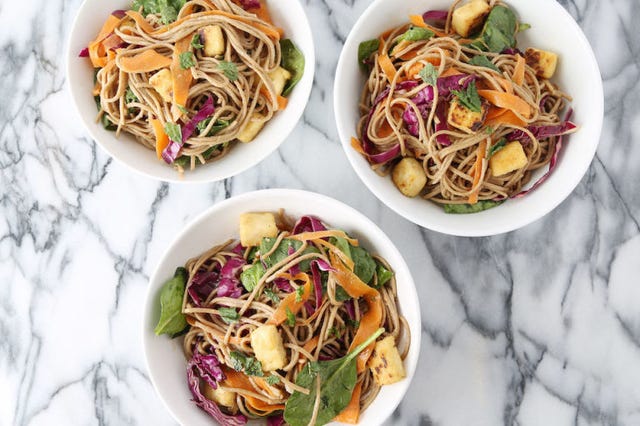 delish-tofu-soba-noodle-bowl tofu soba noodle bowl