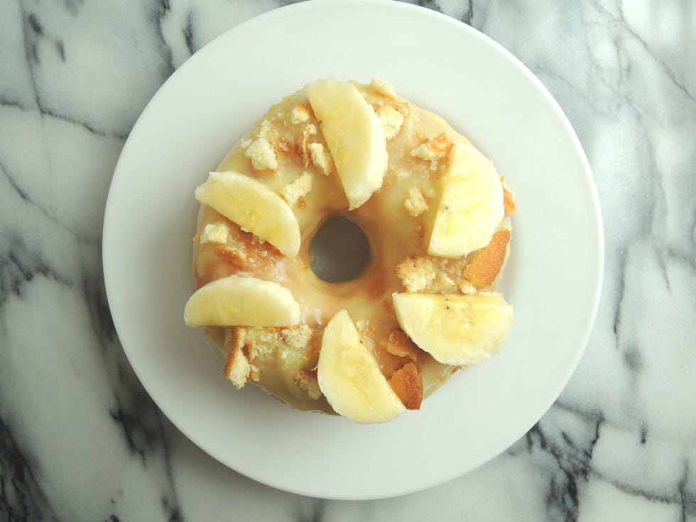Delish-Put-Doughnut-Banana-Pudding