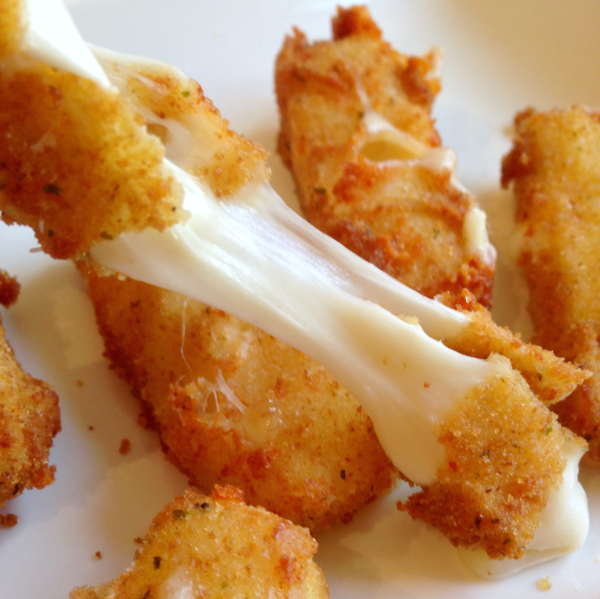 Delish-cheesesticks