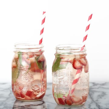 Strawberry kiwi water