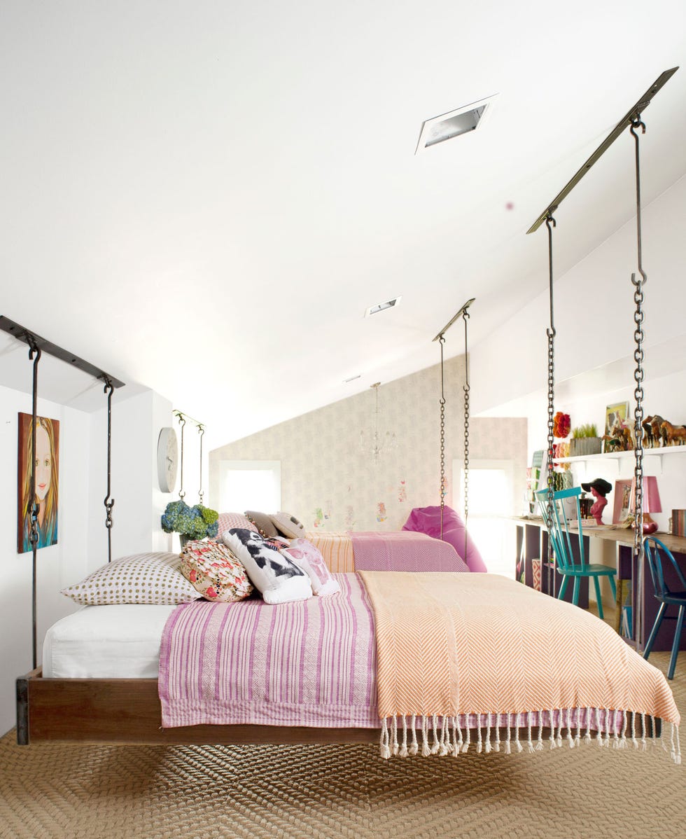 Bed, Room, Lighting, Interior design, Bedding, Bedroom, Floor, Textile, Wall, Furniture, 