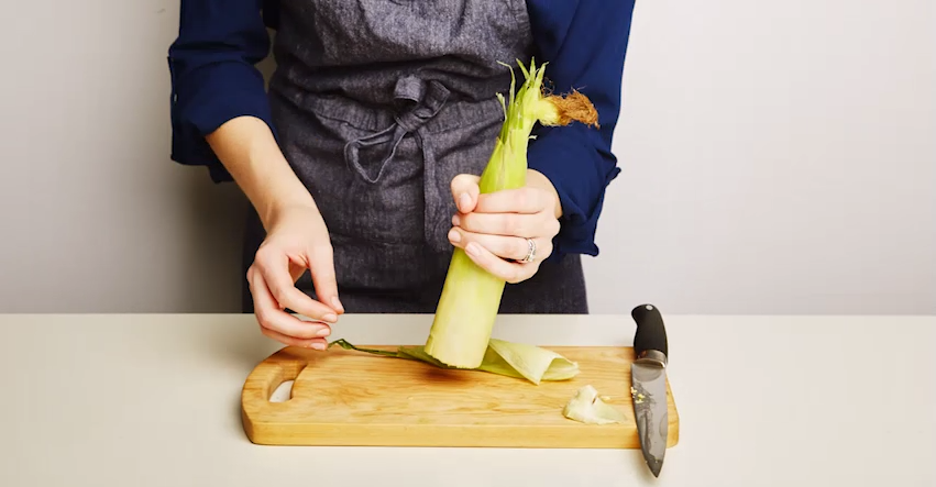 preview for Hack or Whack: Can You Really Just Shake Corn Out of Its Husk?