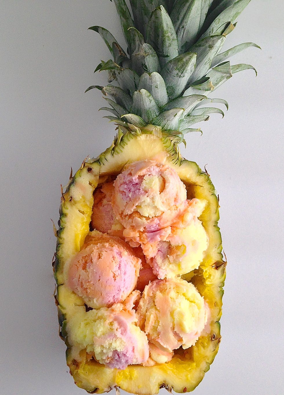 delish-pineapple-bowl-5