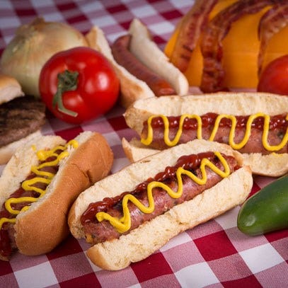 Food, Finger food, Ingredient, Hot dog, Hot dog bun, Vegetable, French fries, Produce, Breakfast, Bockwurst, 