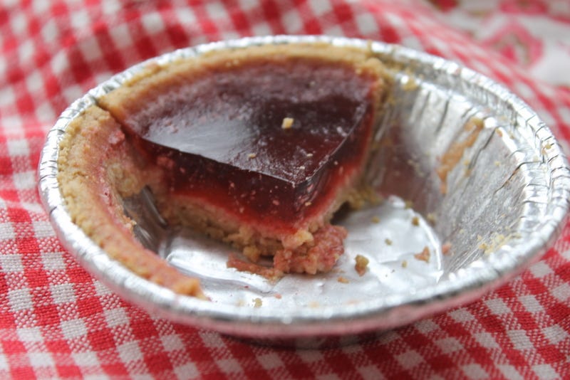 <p>Set this cherry vodka jelly mixture in a pie crust. Give each guest a slice and you won't even need to make dessert.</p>
<p>Get the recipe at <a target="_blank" href="http://www.thatssomichelle.com/2012/11/cherry-pie-jello-shots.html">That's So Michelle</a>.</p>
