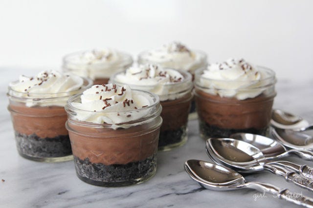 Food, Dessert, Cuisine, Ingredient, Cutlery, Dishware, Whipped cream, Dairy, Kitchen utensil, Sweetness, Food, Dessert, Cuisine, Ingredient, Cutlery, Dishware, Whipped cream, Dairy, Kitchen utensil, Sweetness,