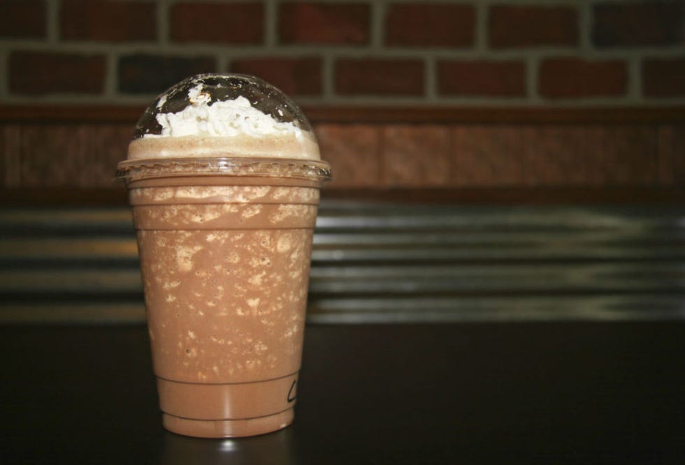 Food, Frappé coffee, Cream, Whipped cream, Drink, Dessert, Milkshake, Cuisine, Vanilla, Non-alcoholic beverage, 