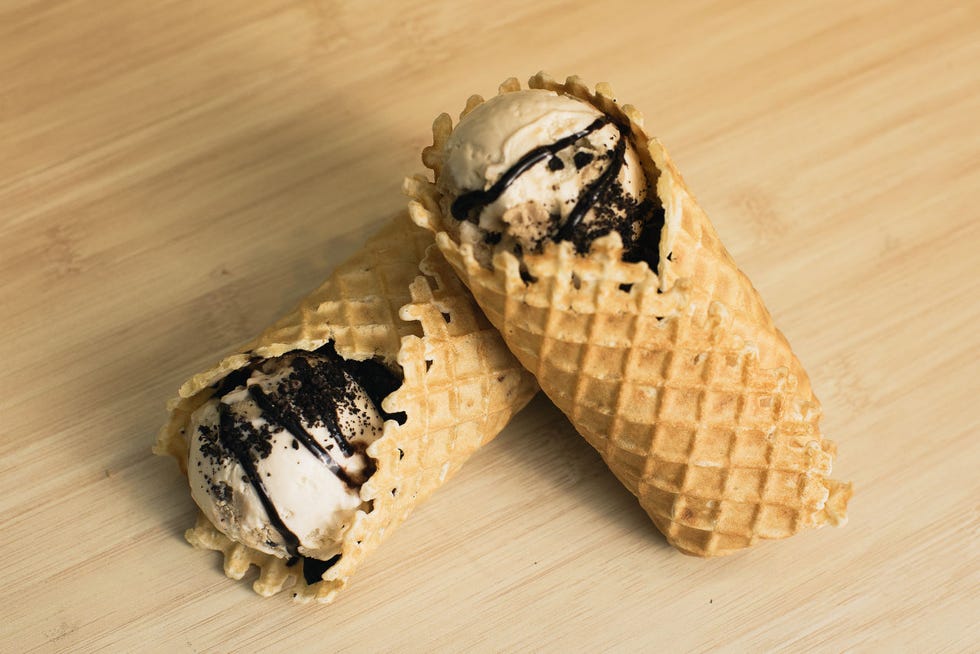 Wood, Food, Cuisine, Hardwood, Snack, Dessert, Beige, Ingredient, Sweetness, Finger food, 