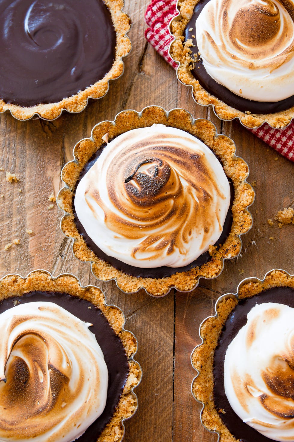 delish-smores-tartlets