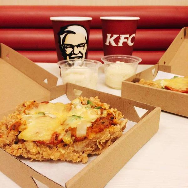 Food, Cuisine, Dish, Take-out food, Tableware, Ingredient, Fried food, Meal, Recipe, Fast food, 