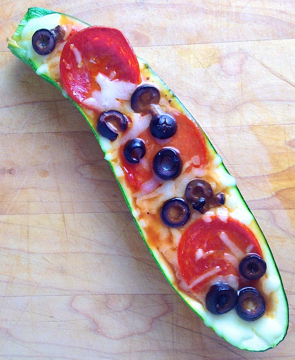 stuffed-zucchini-pizza