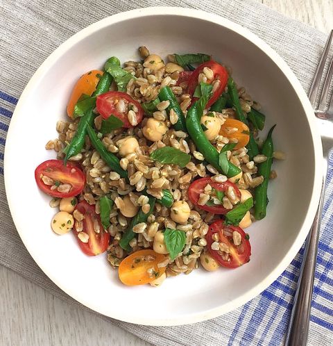 farro salad with tomatoes, green beans, and chickpeas with basil vinaigrette